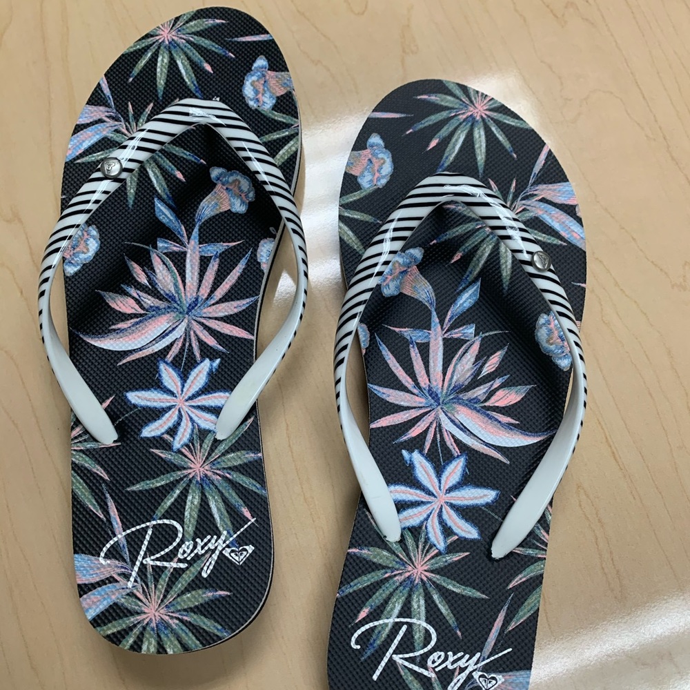 🌴Roxy Flip Flops🌴